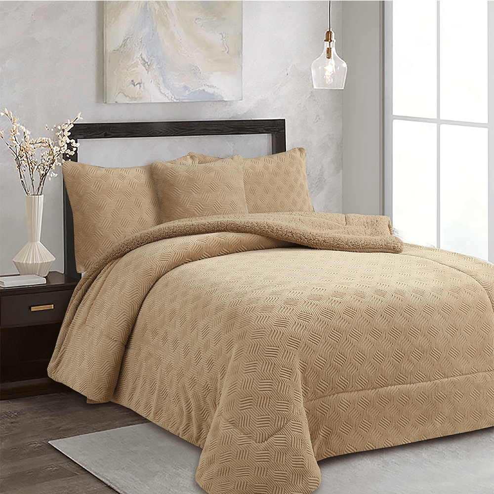 Custom Logo Wholesale Reversible Polyester Plush Embroidery Adult  Flannel Fleece Comforter Set